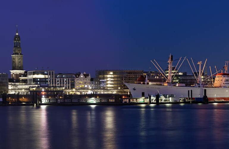 Hamburg Panorama Wand- und Leinwandbilder 16 Hamburg Hafen Blick Pano