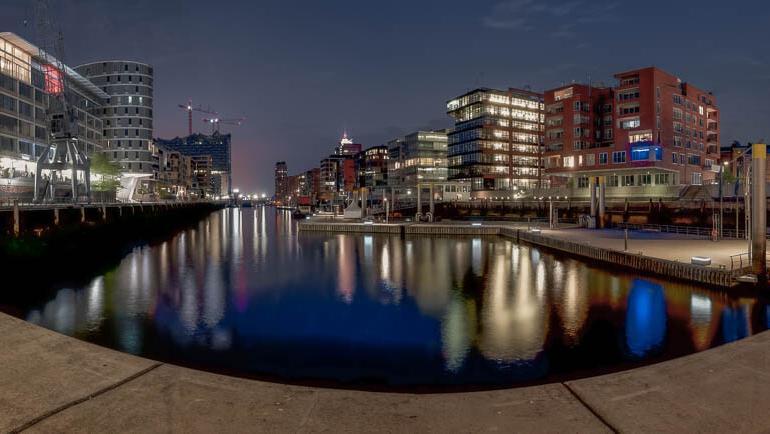Hamburg Panorama Wand- und Leinwandbilder 18 Hamburg Hafen Blick Pano
