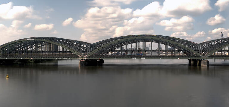 Hamburg Panorama Wand- und Leinwandbilder 15 Hamburg Hafen Blick Pano