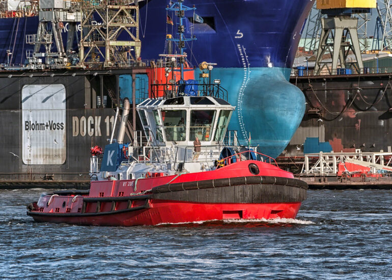 Draußen, Elbe, Hafen, Hamburg, blau, grau, poller