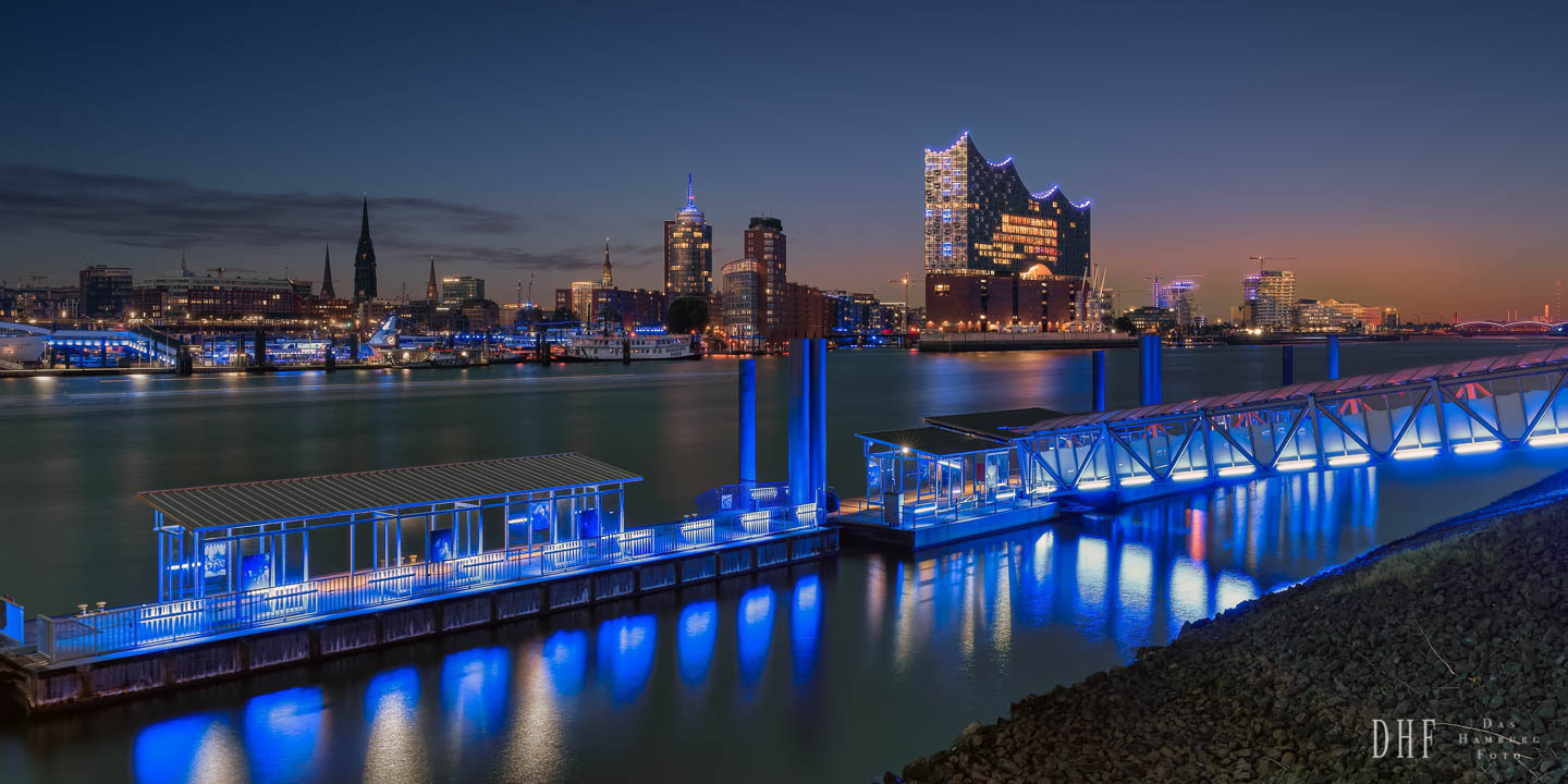 Hamburg Hafen Blick Pano