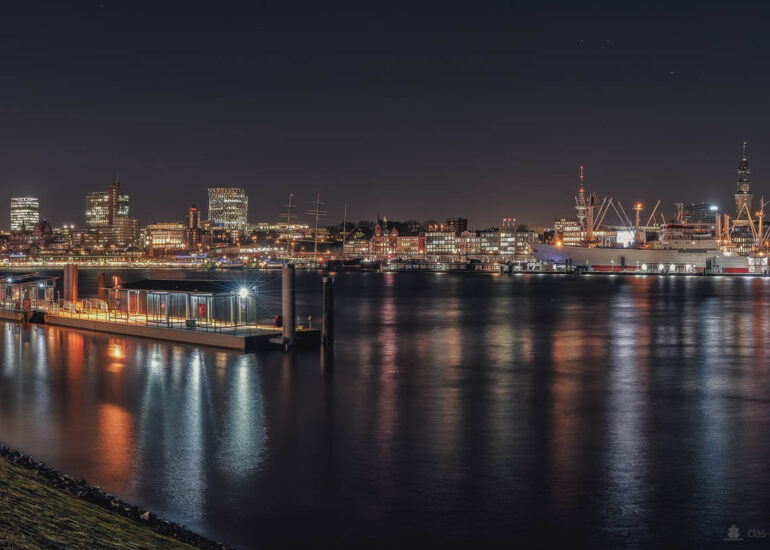 Draußen, Elbe, Hafen, Hamburg, blau, grau, poller