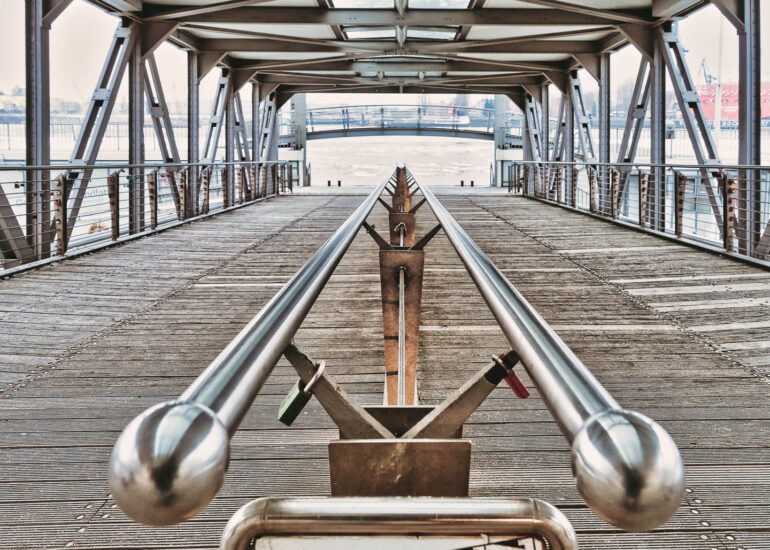 Draußen, Elbe, Hafen, Hamburg, blau, grau, poller