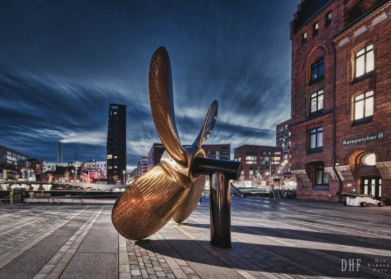 Hamburgs Sehenswürdigkeiten als tolle FineArt Photos 18 Architektur, Draußen, Dunkel, Gebäude, HDR (extrem), Stadt, grau, schwarz, www.das-hamburg-foto.de