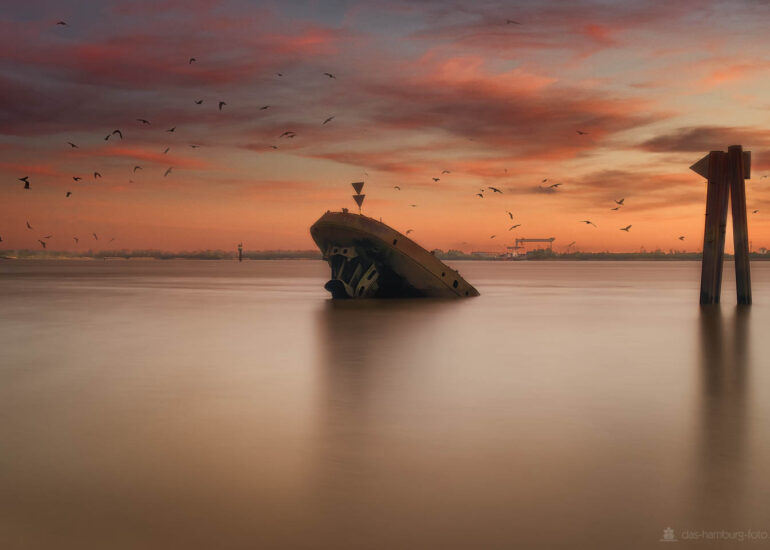 Hamburgs Sehenswürdigkeiten als tolle FineArt Photos 65 Architektur, Draußen, Dunkel, Gebäude, HDR (extrem), Stadt, grau, schwarz, www.das-hamburg-foto.de