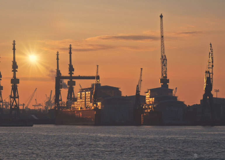 Hamburgs Sehenswürdigkeiten als tolle FineArt Photos 74 Architektur, Draußen, Dunkel, Gebäude, HDR (extrem), Stadt, grau, schwarz, www.das-hamburg-foto.de