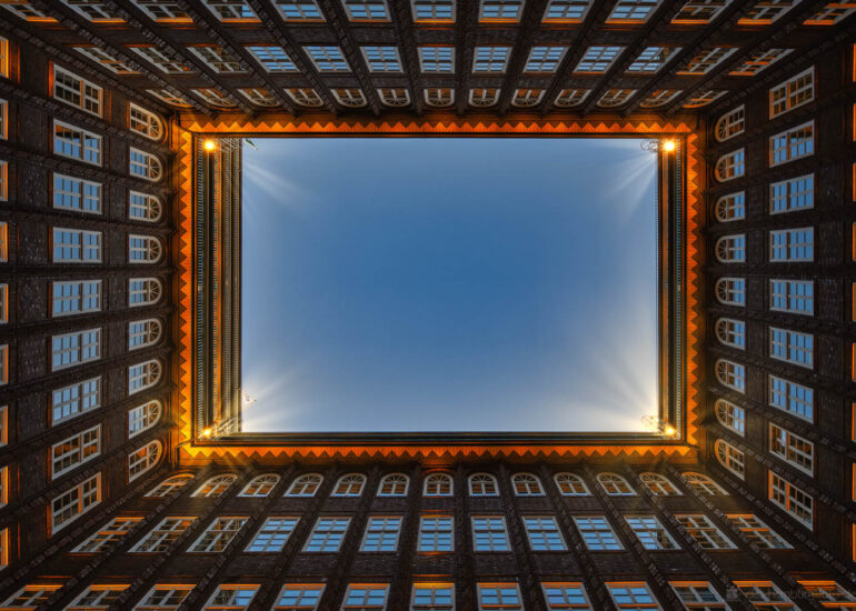 Hamburgs Sehenswürdigkeiten als tolle FineArt Photos 6 Architektur, Draußen, Dunkel, Gebäude, HDR (extrem), Stadt, grau, schwarz, www.das-hamburg-foto.de