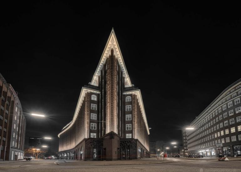 Hamburgs Sehenswürdigkeiten als tolle FineArt Photos 91 Architektur, Draußen, Dunkel, Gebäude, HDR (extrem), Stadt, grau, schwarz, www.das-hamburg-foto.de