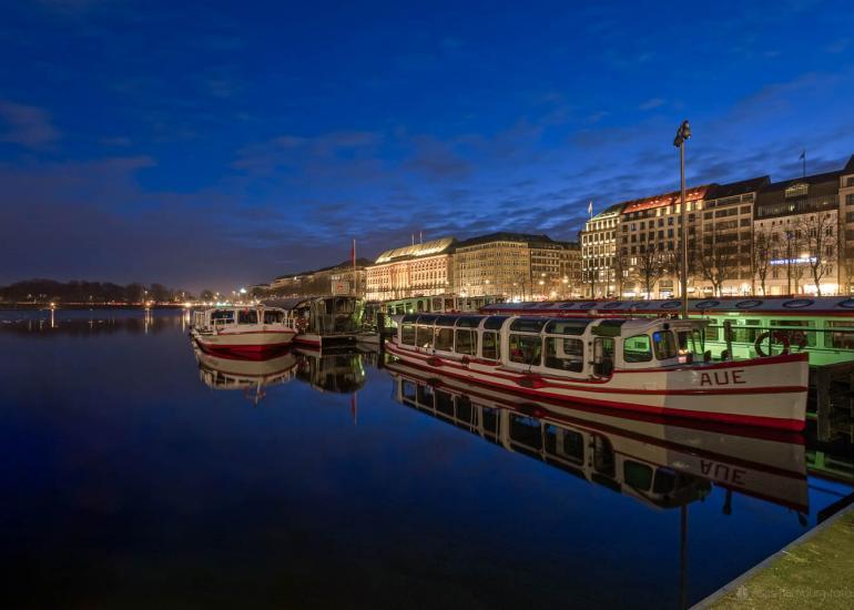 Hamburgs Sehenswürdigkeiten als tolle FineArt Photos 89 Architektur, Draußen, Dunkel, Gebäude, HDR (extrem), Stadt, grau, schwarz, www.das-hamburg-foto.de
