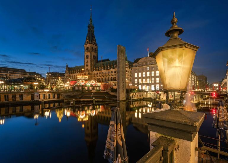 Hamburgs Sehenswürdigkeiten als tolle FineArt Photos 7 Architektur, Draußen, Dunkel, Gebäude, HDR (extrem), Stadt, grau, schwarz, www.das-hamburg-foto.de