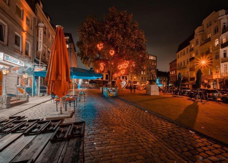 Im Trend: Moderne Hamburg Bilder 18 Blick in den Hamburger Hafen