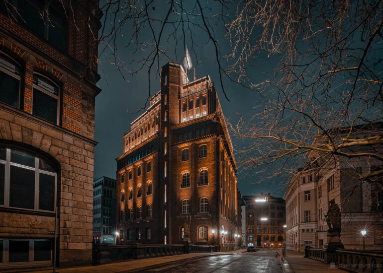 Im Trend: Moderne Hamburg Bilder 46 Blick in den Hamburger Hafen