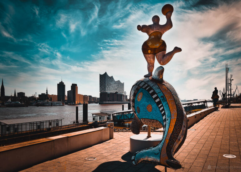 Im Trend: Moderne Hamburg Bilder 61 Blick in den Hamburger Hafen