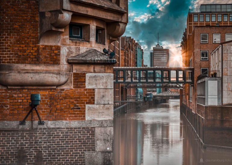 Im Trend: Moderne Hamburg Bilder 41 Blick in den Hamburger Hafen